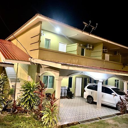 Maze Roomstay Langkawi Pantai Cenang  Exterior foto